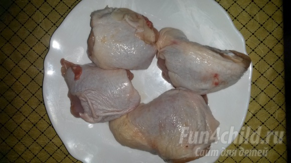 Жареная курица, замаринованная в томатно-соевом соусе